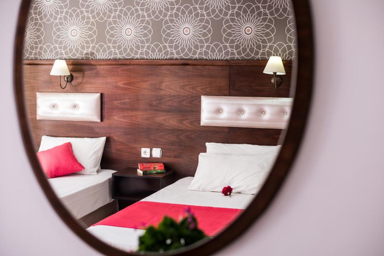 Hotel Asterias Ліменарія Екстер'єр фото