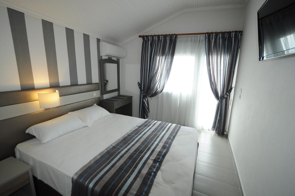 Hotel Asterias Ліменарія Номер фото